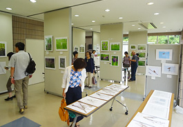 芝山町において写真展と講演会を実施しました。